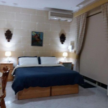 Marsalforn Studio Apartment Bagian luar foto