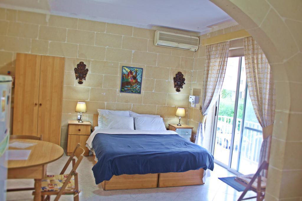 Marsalforn Studio Apartment Bagian luar foto