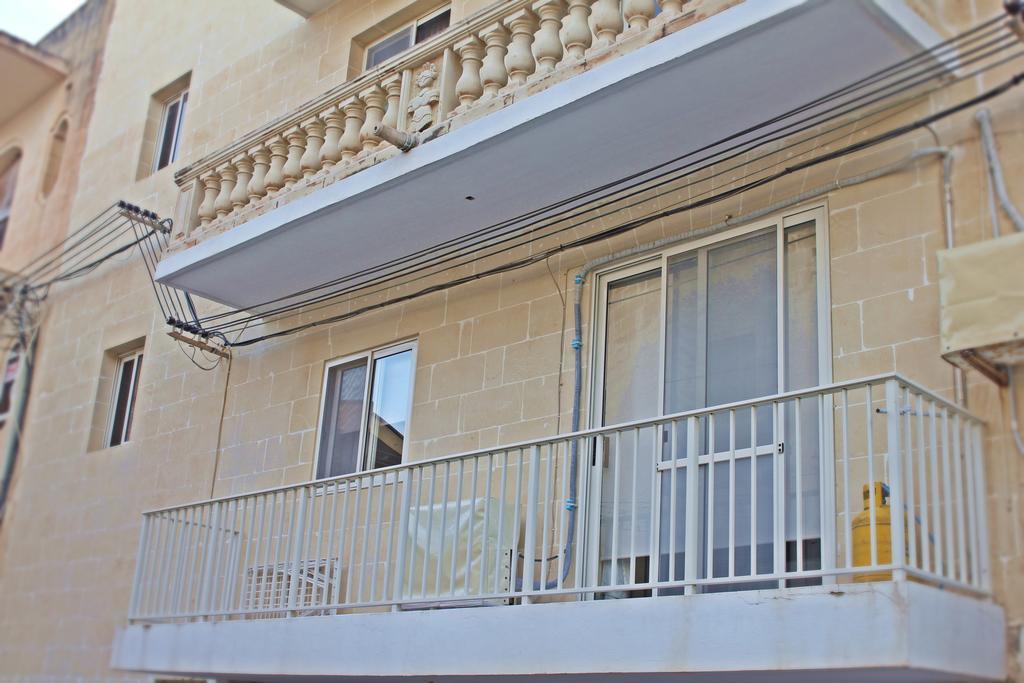 Marsalforn Studio Apartment Bagian luar foto